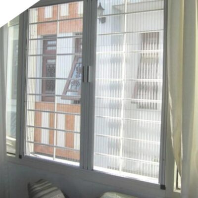 Cửa chống muỗi cố định inox màu trắng CD 12