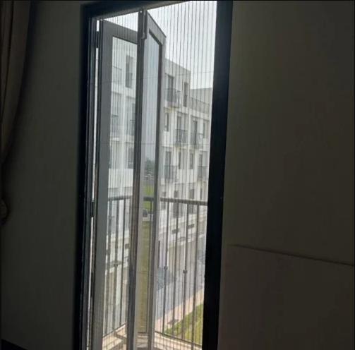Cửa lưới xếp chống muỗi 1 cánh khung màu Xingfa DX 13
